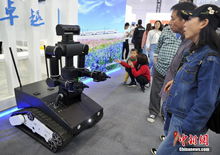 第二屆數(shù)字中國建設(shè)成果展 民眾親身體驗網(wǎng)絡(luò)媒體新產(chǎn)品