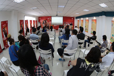 網(wǎng)絡(luò)媒體龍江行 走進(jìn)金龍魚(yú)哈爾濱工廠，見(jiàn)證“透明行動(dòng)”下的品質(zhì)堅(jiān)守