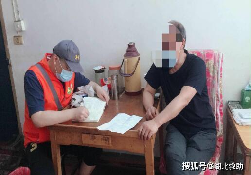 愛心理發(fā)暖人心，鄂州嘉和社工攜手古樓街道八社區(qū)為殘疾人提供免費(fèi)上門服務(wù)