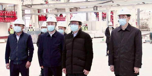 市委書記慕新海蒞臨宏量基筑實(shí)地調(diào)研！